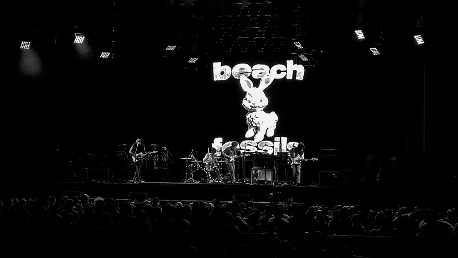 Beach Fossils rocking out in San Bernardino.