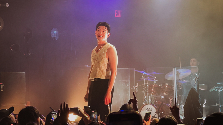 eric nam smile teragram ballroom los angeles may 4 2024